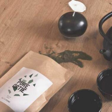 Fer, protéine, minéraux : le match spiruline, ortie, multivitamines !